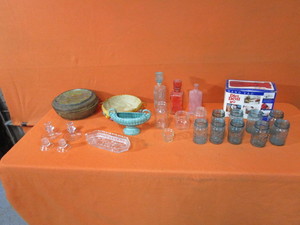 lot 102 image: Home Decor, Jars, Vacuum