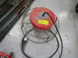 lot 15-B image: Electric Fencer, Stock Tank Heater, Fence Posts