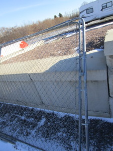 lot 15-A image: 2 Dog Kennel Sections 6x12