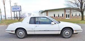 1989 Buick Riviera - 32,035 MILES