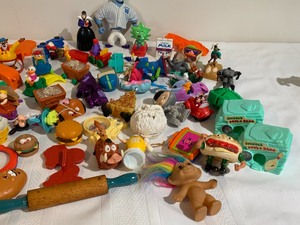 lot 10 image: Vintage Small Toys Mainly Happy Meal Toys