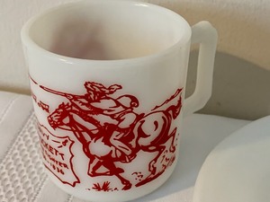 lot 4 image: Hazel Atlas Davy Crockett Milk Mug and Saucer