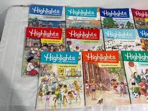 lot 48 image: 14 Vintage Childrens Highlight Magazines