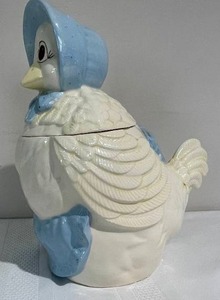 lot 51 image: Vintage Mother Goose Cookie Jar