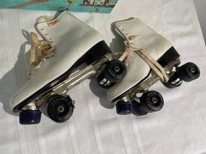 lot 55 image: Retro Suns Up Girls Roller-Skates in Original Box