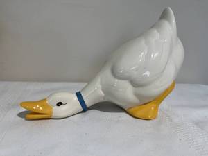 lot 56 image: Duck Deco Lot