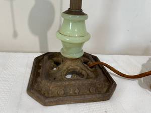 lot 93 image: Vintage Dual Pull Metal Table Lamp With Glass Accents
