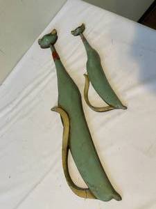 lot 122 image: Two 1961 Sexton Metal Cat Wall Hangings