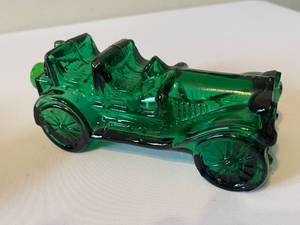 lot 138 image: 5 Vintage Glass Avon Car Decanters