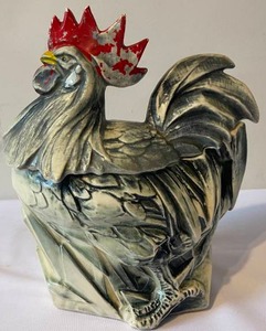 lot 163 image: Vintage McCoy Rooster Cookie Jar