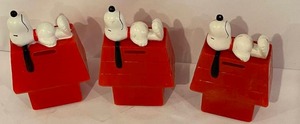 lot 206 image: Three 1966 Plastic Snoopy Banks