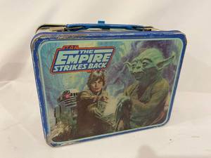 lot 213 image: Star Wars Empire Strikes Back Lunch Box