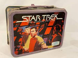 lot 216 image: Star Trek Metal Lunch Box