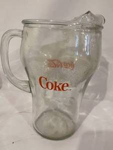 lot 218 image: Vintage Coca-Cola Pitcher with 6 Glasses
