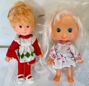 lot 268 image: Strawberry Shortcake Dolls and Pitcher