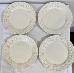 lot 278 image: 8 Vintage Hand Decorated Antique Grape Pattern Poppy Trail Plates