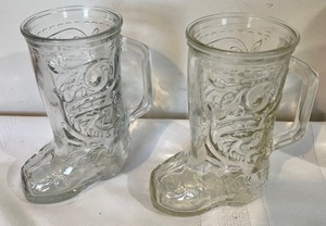 lot 289 image: Vintage Fun Boot Glassware