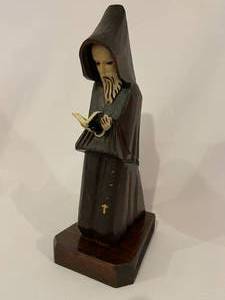 lot 250 image: Vintage Religious Items