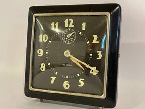 lot 310 image: Vintage Westclox Clock