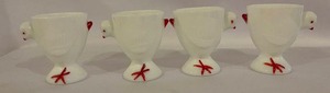 lot 311 image: 4 Vintage Milk Glass Chicken Glasses
