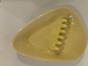 lot 323 image: Vintage Ash Trays