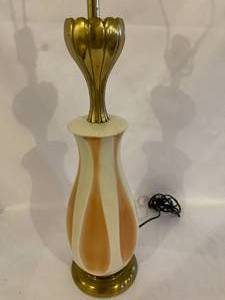 lot 327 image: 1950s Table Lamp