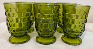 lot 339 image: Wonderful Variety of Vintage Green Glass Items