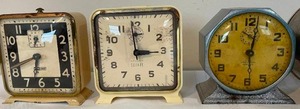lot 345 image: 6 Vintage Wind Up Table Clocks