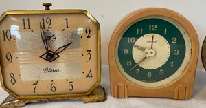 lot 347 image: 7 Vintage Table Clocks