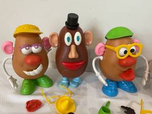 lot 355 image: Vintage Mr. Potato Head Lot