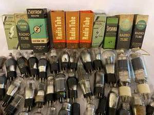 lot 379 image: Vintage Glass Radio Tubes