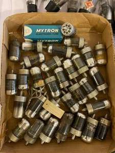 lot 384 image: Vintage Glass Radio Tube Lot