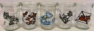 lot 386 image: 10 Vintage Welchs Tom and Jerry Glasses
