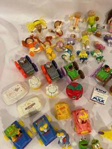 lot 394 image: Vintage Plastic Toys