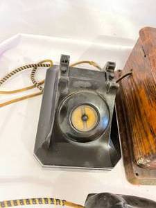 lot 417 image: Vintage Stromberg Carlson Telephone