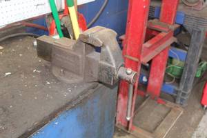 Craftsman Bench Vise 4