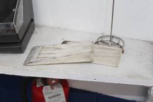 Lock Out Kit  with Rod (x1), Wedges (x2)