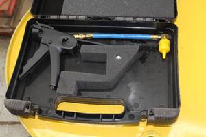 Dye Injector  with Case