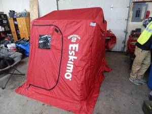 lot 1 image: 2-Man Quick Flip 2 Non-Insulated Eskimo Fish House With Cover