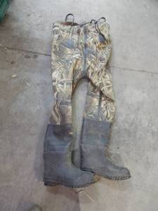 lot 49 image: Cabelas Brush Buster Waders Size 12