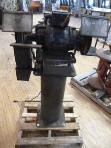 lot 2 image: United States Electrical Tools Pedestal Grinder