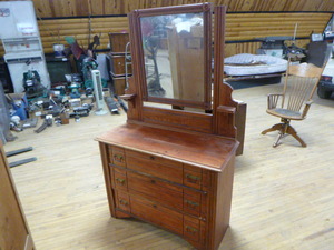 lot 10 image: 3 Drawer Dresser with Adjustable Mirror