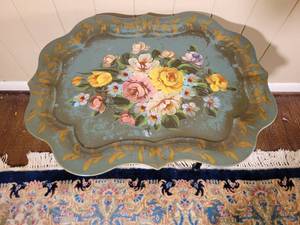 lot 42 image: Vintage Hand Painted Tray Side Table
