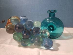 lot 72 image: Cool Blue Art Glass Group
