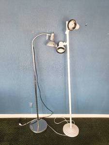 lot 102 image: TLC Retro Lamp Bundle