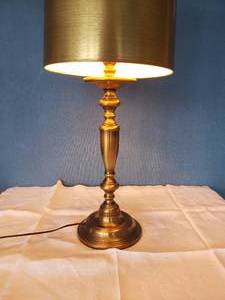 lot 77 image: Hollywood Regency Brass Table Lamp