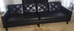 lot 1 image: Dunbar MCM Black Leatherette Tufted Sofa