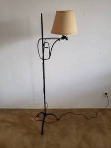 lot 127 image: Wrought Iron Standing Floor Lamp