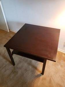lot 18 image: Dunbar MCM Offset Mahogany Side Table