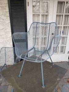 lot 4 image: Russell Woodard Sculptura Slate Patio Table (as) and Wire Chairs, a